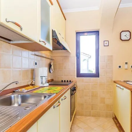 Ivanka Apartament Barbat na Rabu